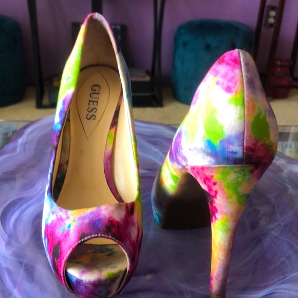 GUESS PATCHES STILETTO PEEP TOE PLATFORM PUMPS • sz 6.5M - Picture 5 of 17